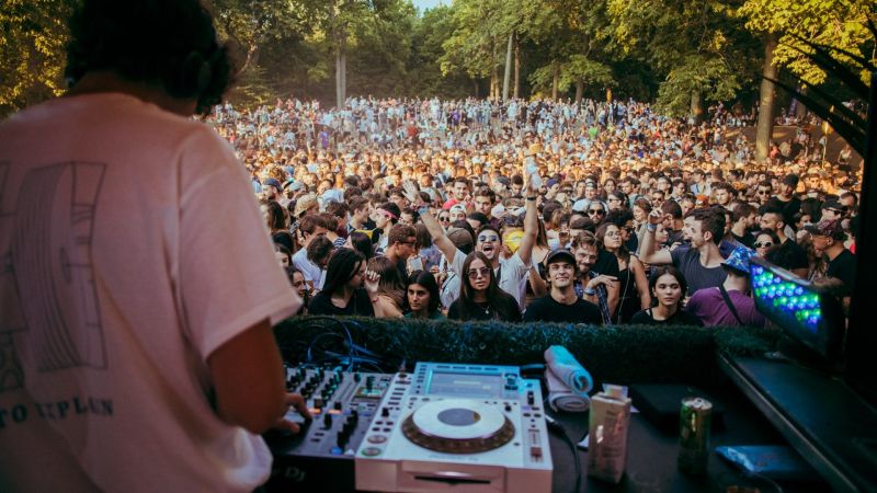 Archivo:Vanderkraft background.jpg