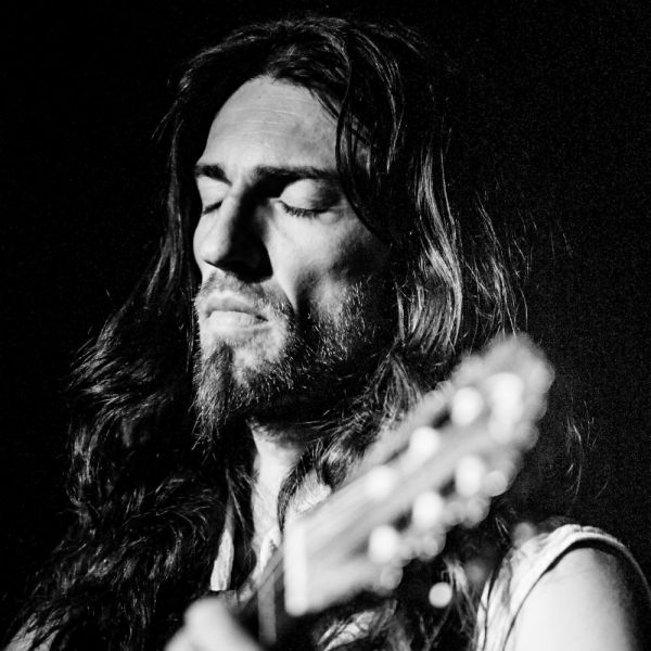Archivo:Estas Tonne.jpg