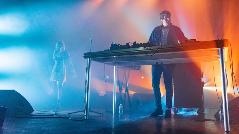 Archivo:Christian Loffler background.jpg