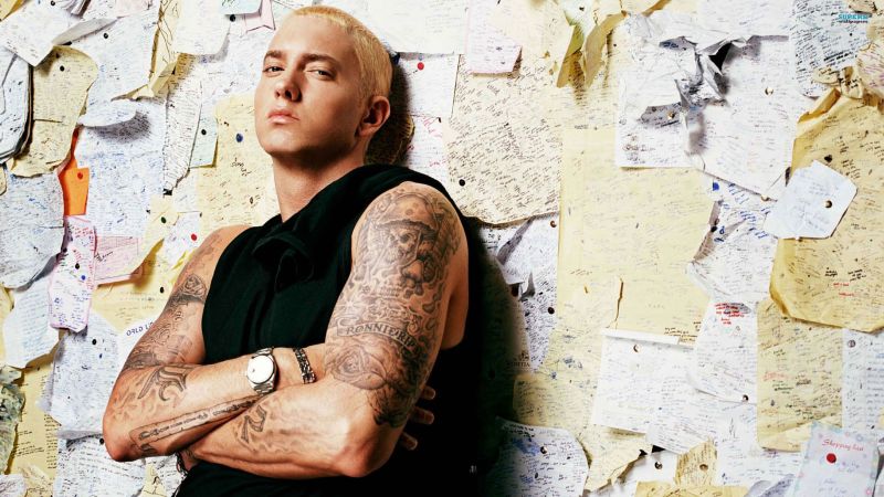 Archivo:Eminem background.jpg