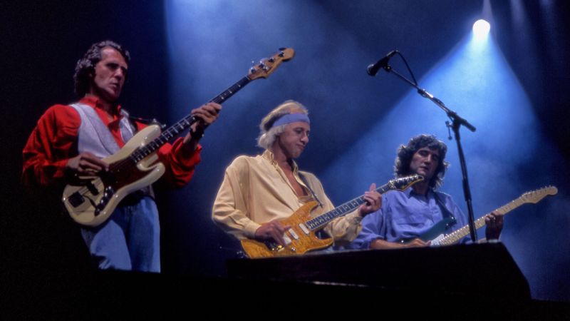 Archivo:Dire Straits background.jpg