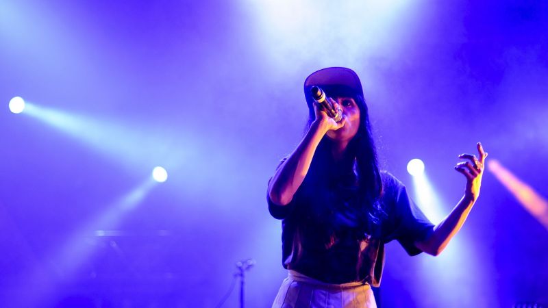 Archivo:Mala Rodriguez background.jpg