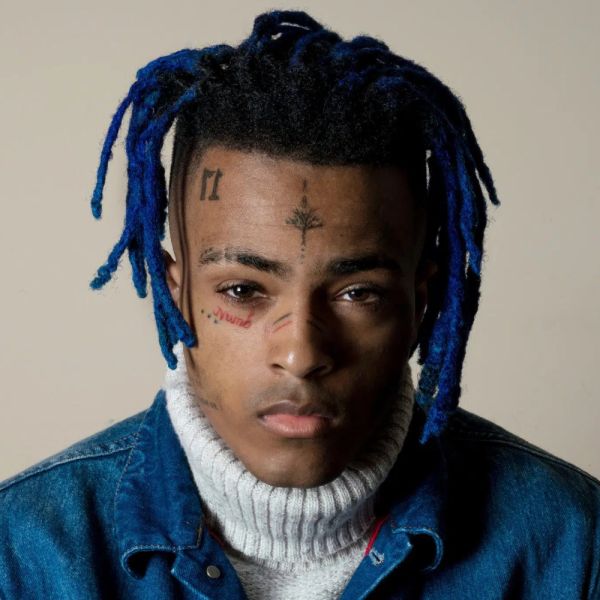 Archivo:XXXTENTACION.jpg