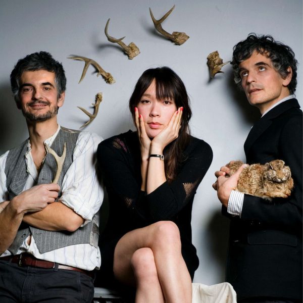 Archivo:Blonde Redhead.jpg