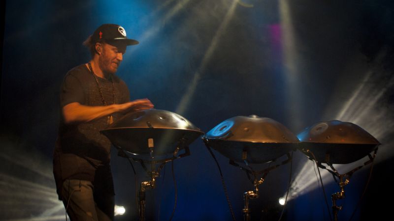 Archivo:Danny Cudd background.jpg