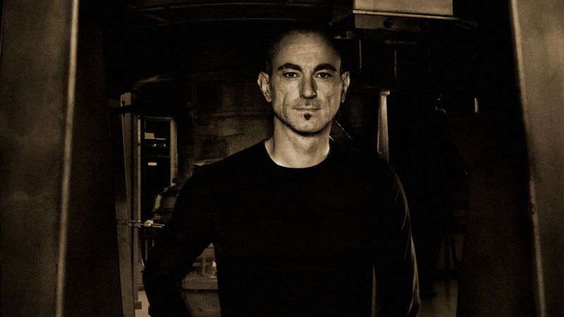 Archivo:Robert Miles background.jpg
