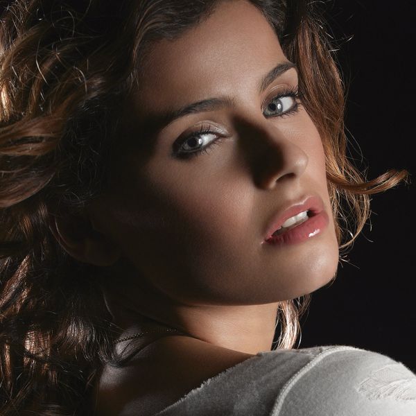 Archivo:Nelly Furtado.jpg