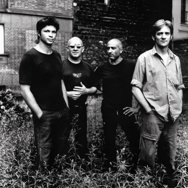 Archivo:Noir Desir.jpg