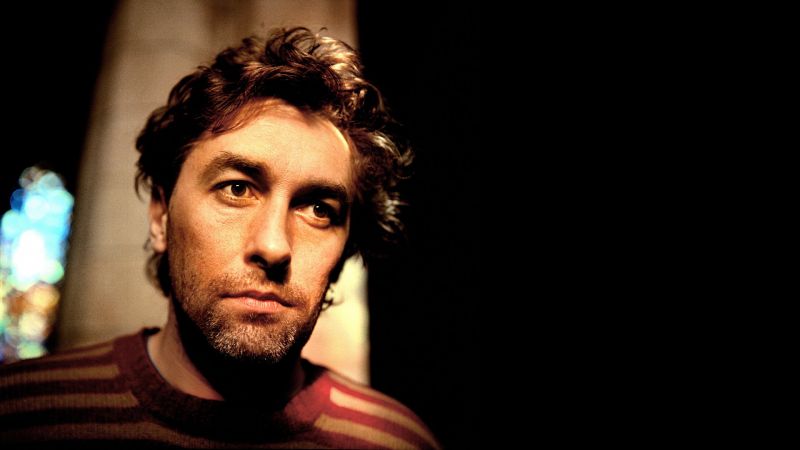 Archivo:Yann Tiersen background.jpg