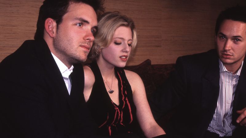 Archivo:Second Person background.jpg