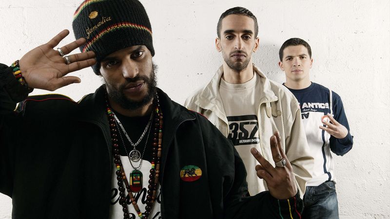 Archivo:Sniper background.jpg