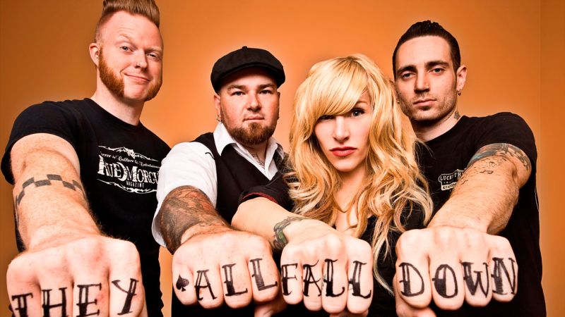 Archivo:Walk Off The Earth background.jpg