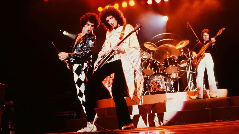 Archivo:Queen background.jpg