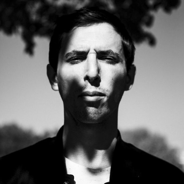 Archivo:The Avener.jpg