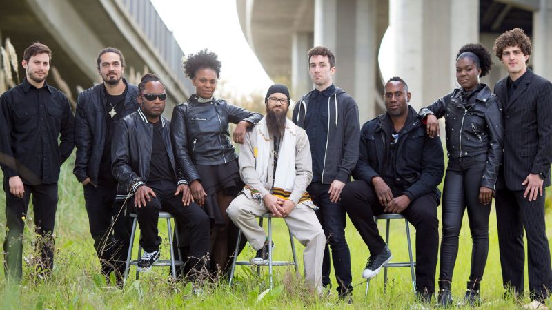 Archivo:Groundation background.jpg