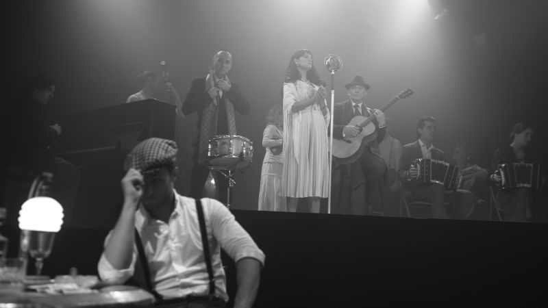 Archivo:Plaza Francia Orchestra background.jpg