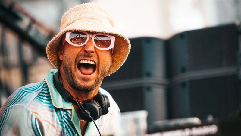 Archivo:Fisher background.jpg