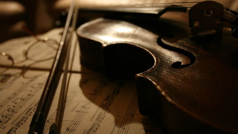 Archivo:Sunday Munich background.jpg